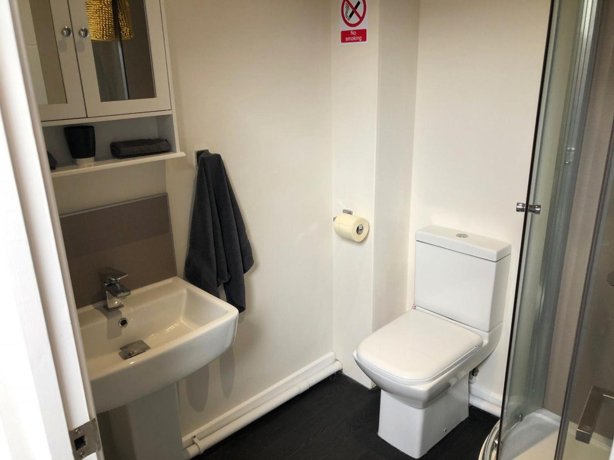 Toothbrush Apartments - Ipswich Central East ภายนอก รูปภาพ