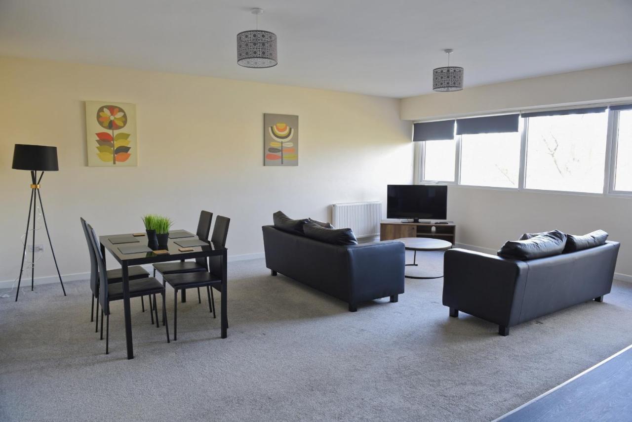 Toothbrush Apartments - Ipswich Central East ภายนอก รูปภาพ