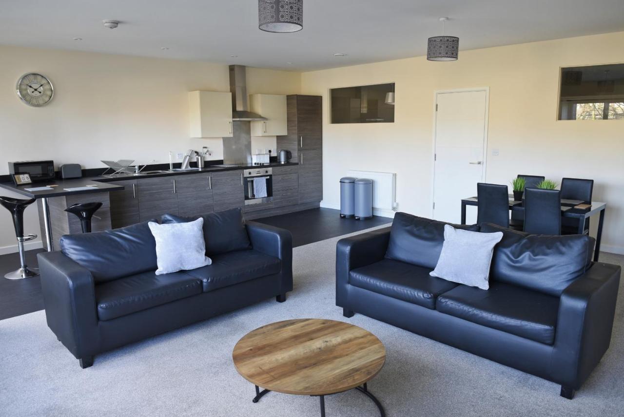 Toothbrush Apartments - Ipswich Central East ภายนอก รูปภาพ