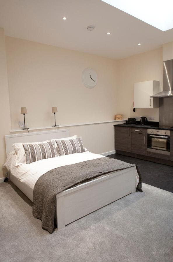 Toothbrush Apartments - Ipswich Central East ภายนอก รูปภาพ