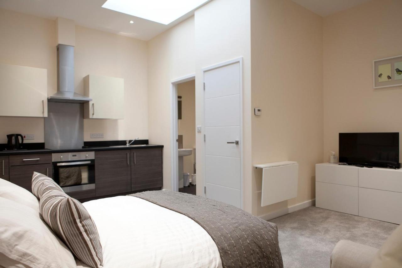 Toothbrush Apartments - Ipswich Central East ภายนอก รูปภาพ