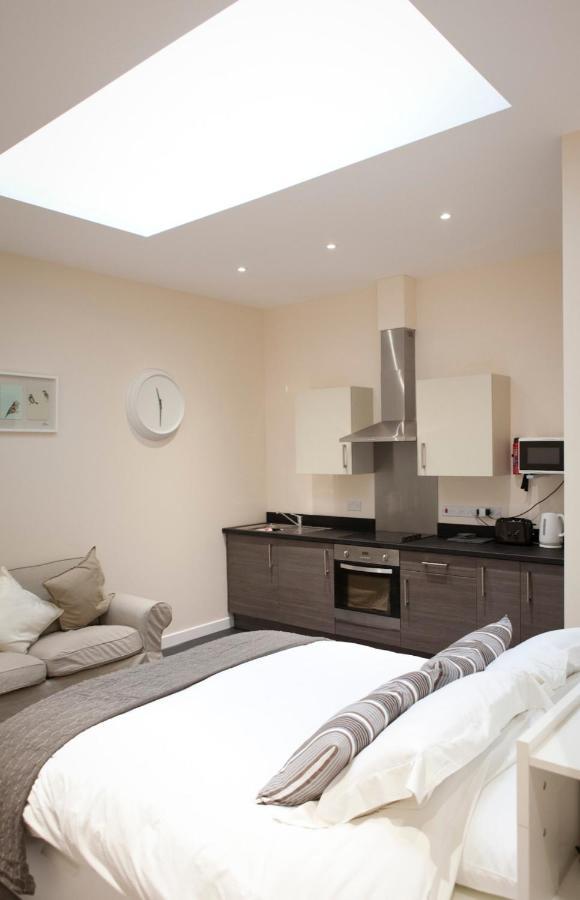 Toothbrush Apartments - Ipswich Central East ภายนอก รูปภาพ